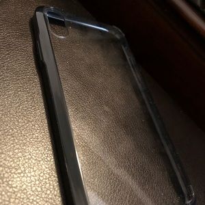 2 clear iPhone X/Xs cases